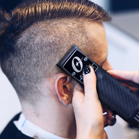 Oster Classic 76 Clipper – Carbon Fiber Edition