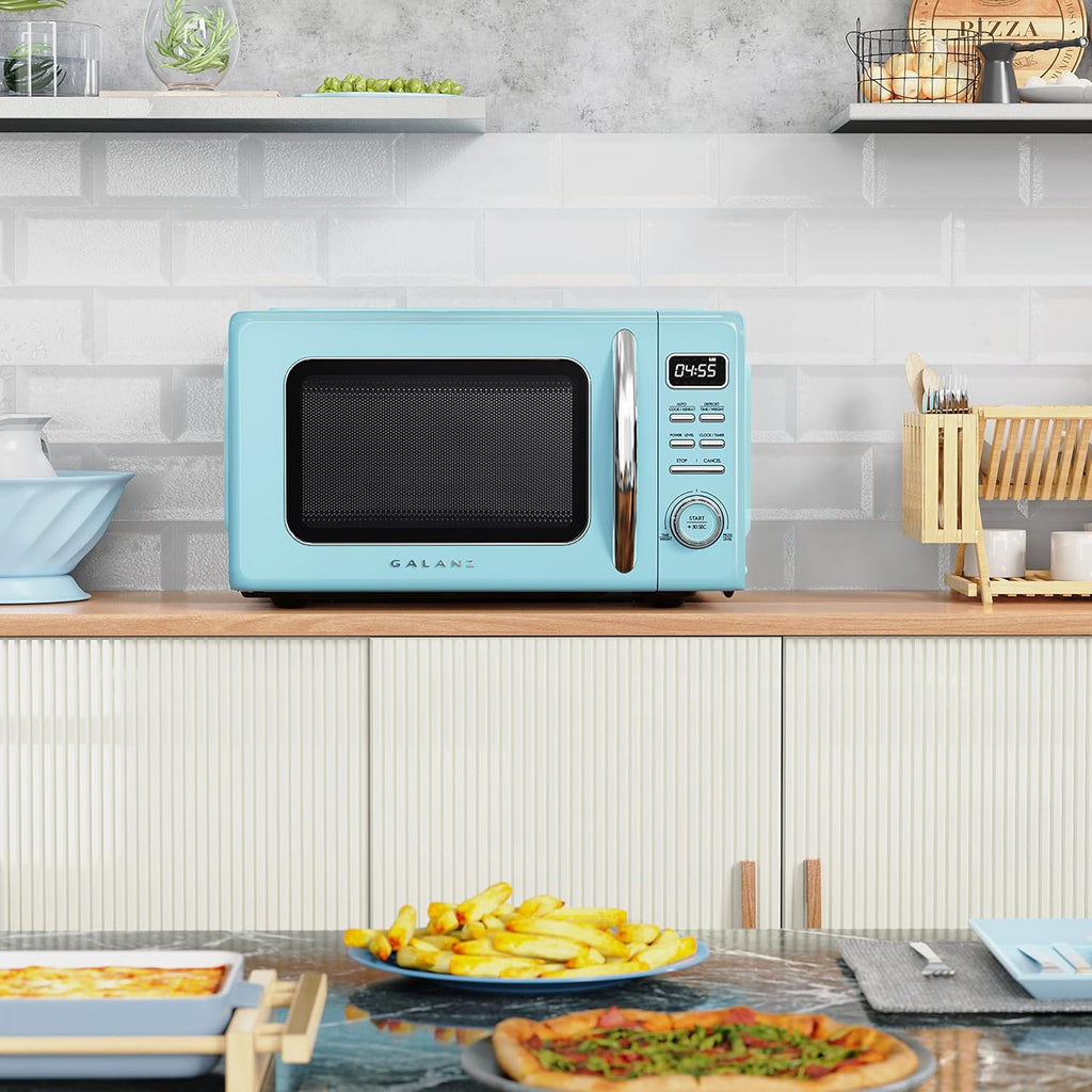 Galanz Retro Microwave – 0.7 cu ft, Blue